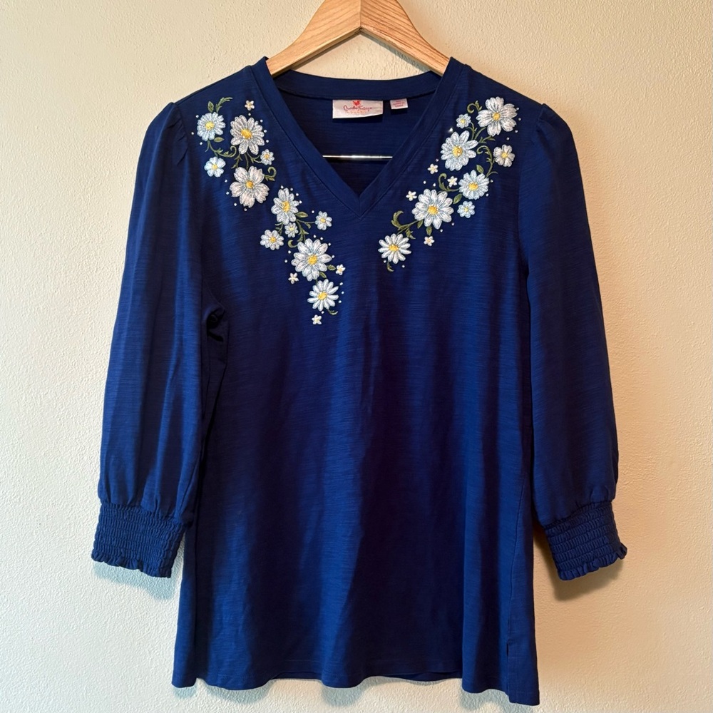 Quacker Factory Embroidered Floral‎ Top